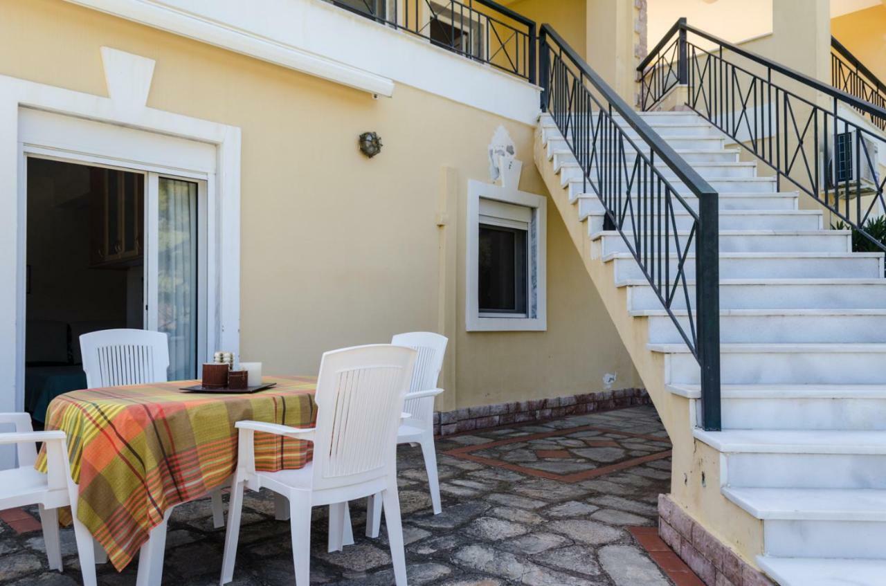 Kyrana Apartments Paliúri Kültér fotó