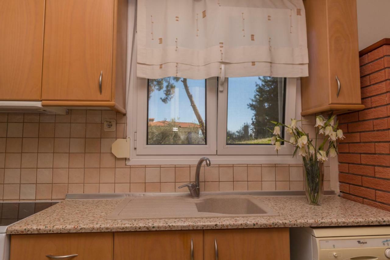 Kyrana Apartments Paliúri Kültér fotó
