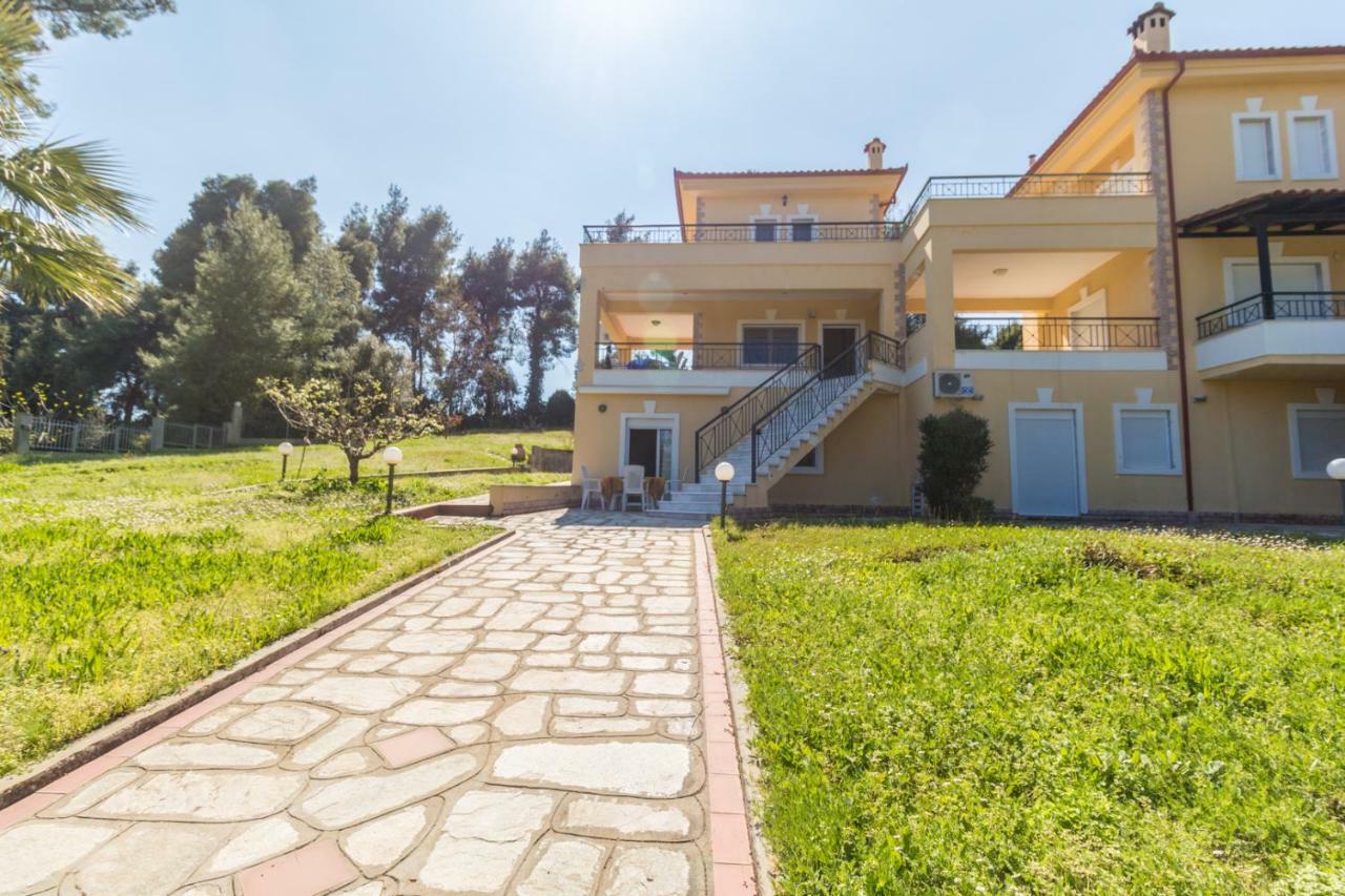 Kyrana Apartments Paliúri Kültér fotó